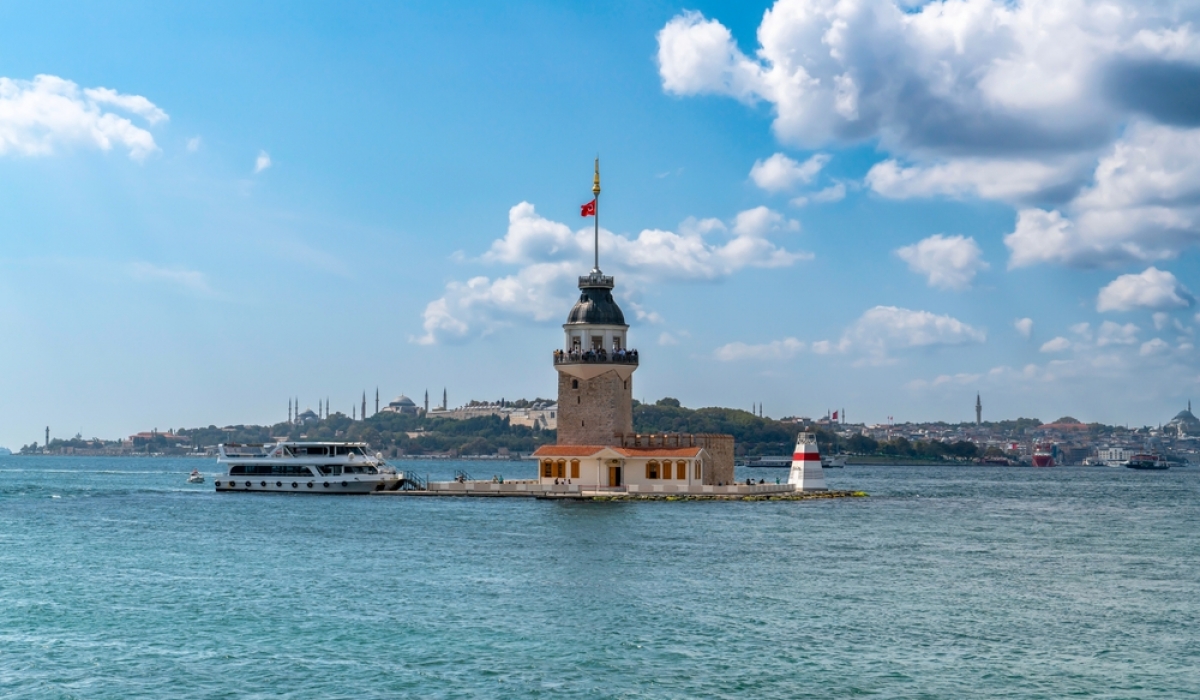 Günübirlik Emirgan Lale Bahçeleri Üsküdar ve Kuzguncuk Turu