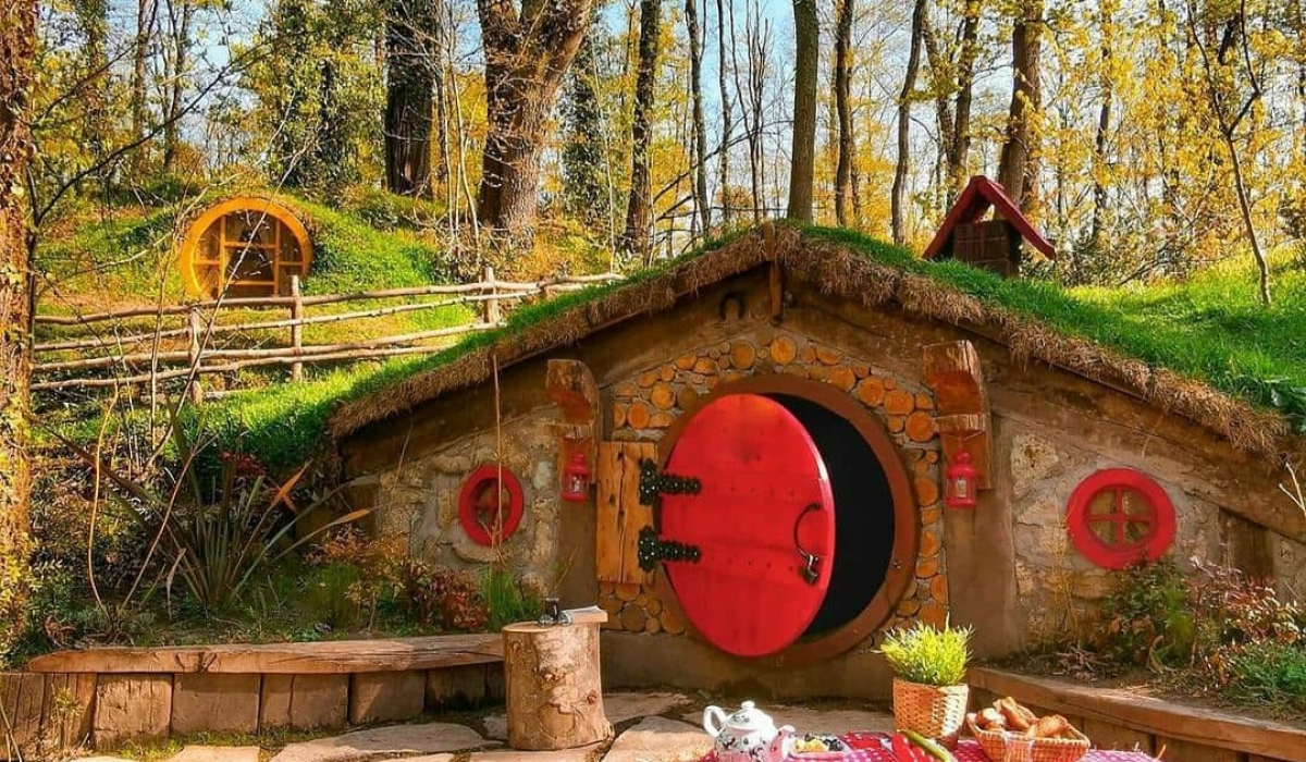 Günübirlik Ormanya Hobbit Evleri, Maşukiye, Sapanca ve Derince Harikalar Sahili Turu