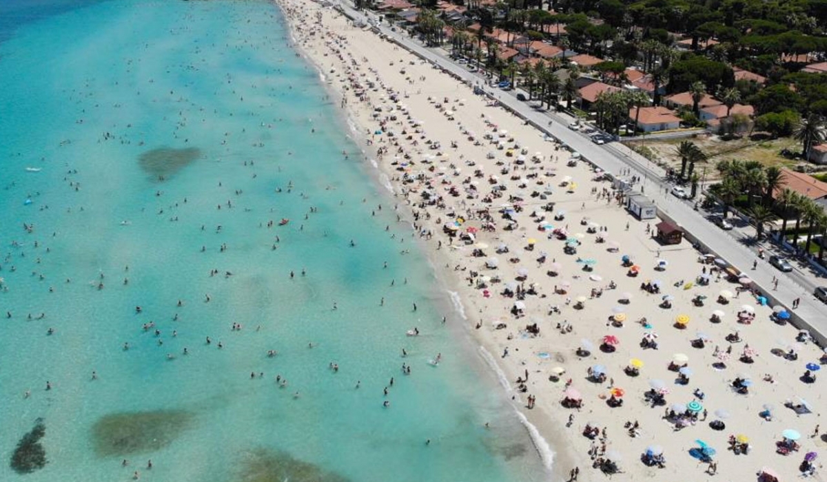 İzmir Alaçatı Ilıca Plajı ve Şirince Turu 1 Gece Otel Konaklamalı
