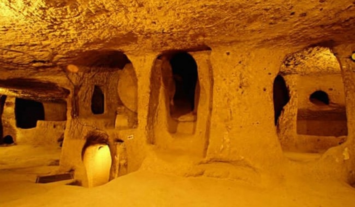 Sevgililer Günü Özel Kapadokya Turu 1 Gece Otel Konaklamalı