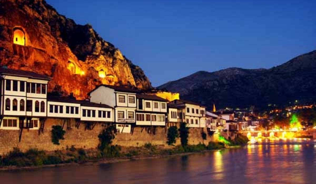 Karadeniz Yaylalar ve Batum Turu 5 Gece Otel (1 Gece Batum 1 Gece Ayder Konaklamalı)