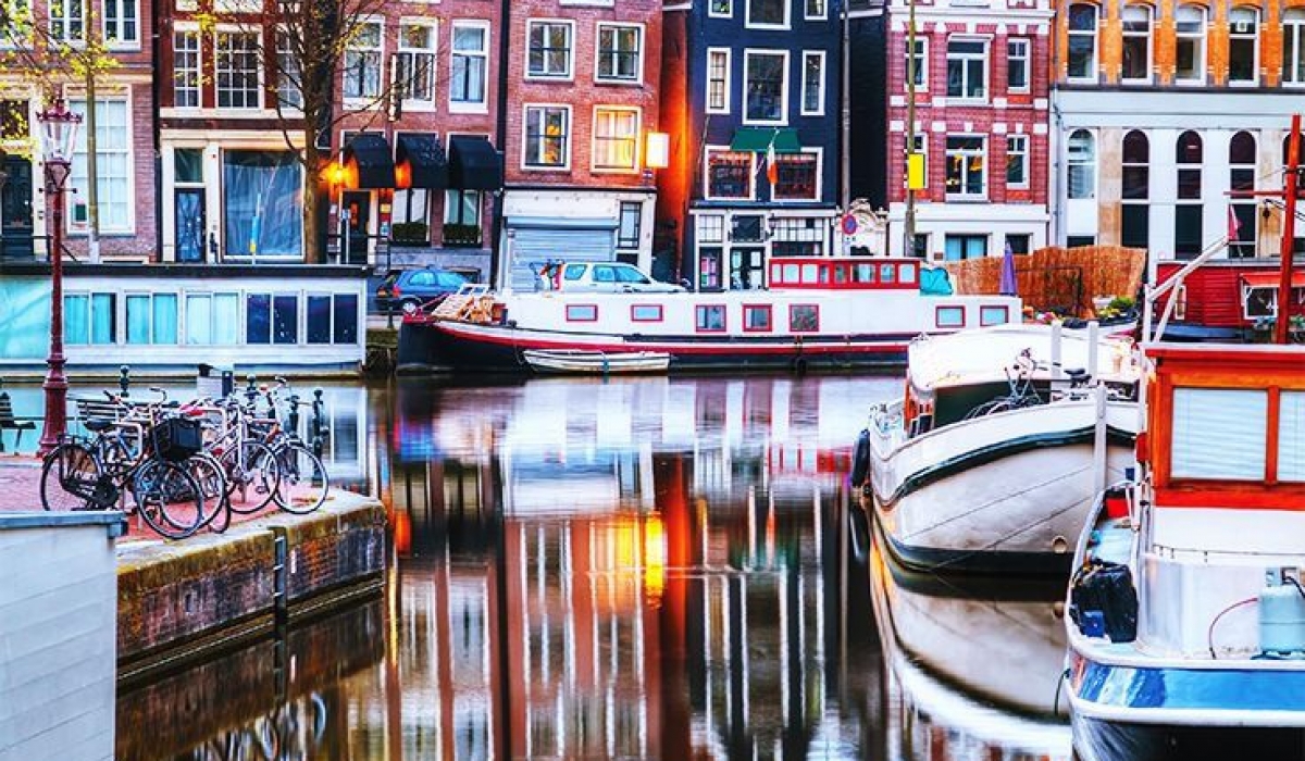 Paris & Benelüks Turu Thy İle 7 Gece Otel Konaklamalı