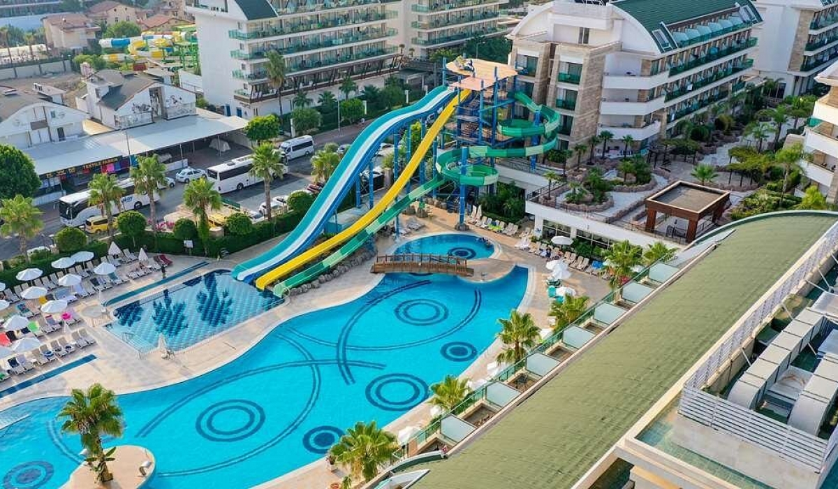 Ultra Her Şey Dahil Otel Tatili Turu Crystal Waterworld Otel 3 Gece Otel Konaklama